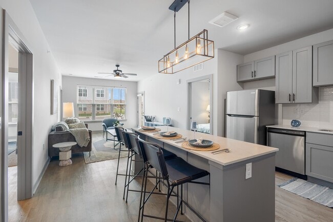 Building Photo - The Warren Apartments