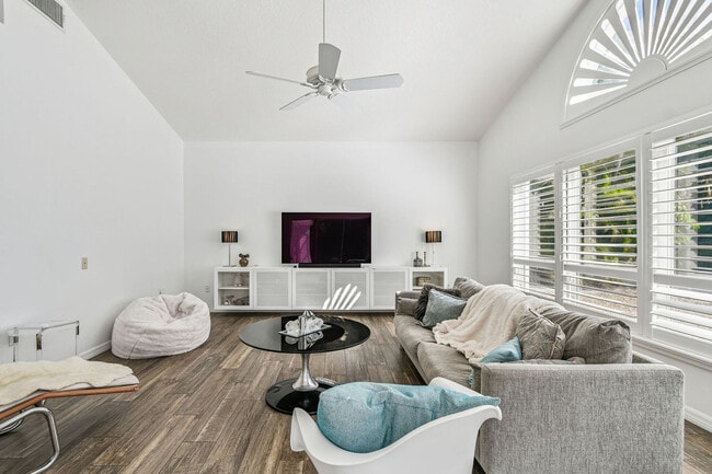 Photo - 423 Bellini Cir Unit SI ID1590859P
