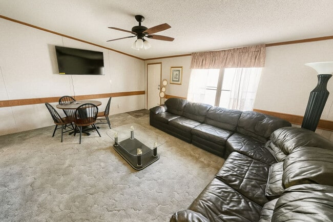 Photo - 44 Heinle Rd Unit ID1328125P