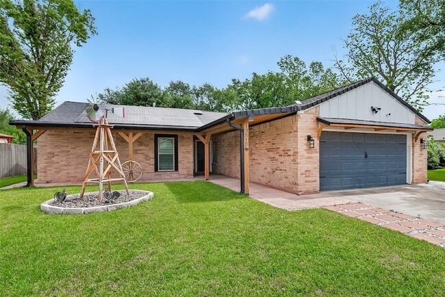 Photo - 19818 Packwood Dr