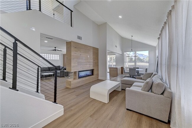 Photo - 1317 Fox Acres Dr