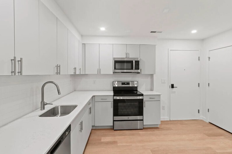 Caledon Diamond - Place Holder - 2 Bed 2 Bath - Diamond