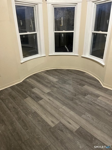 Photo - 800 Hallett St Unit 2nd left