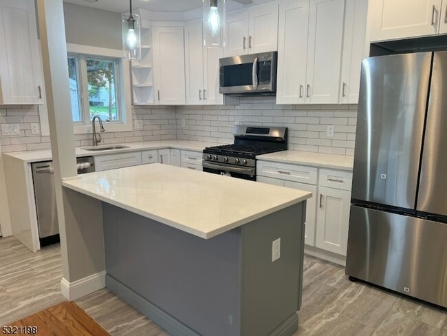 Photo - 33 Morris Ave