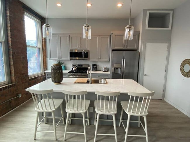 Photo - 1906 Elm St Unit ID1056052P