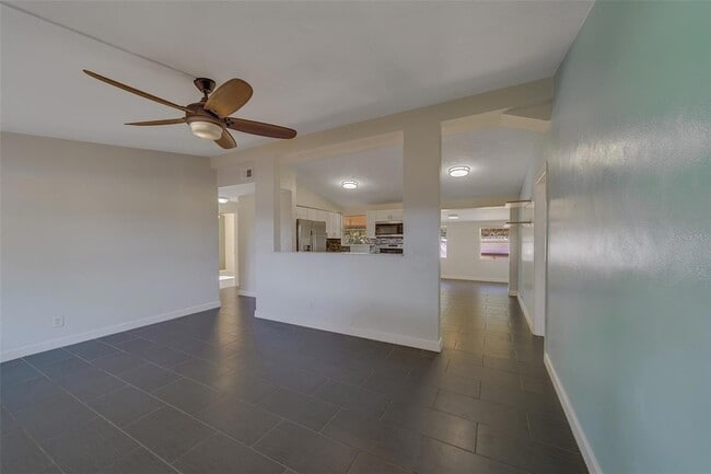 Photo - 11128 116th St