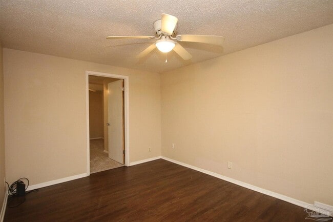 Photo - 5 Edgewood Cir