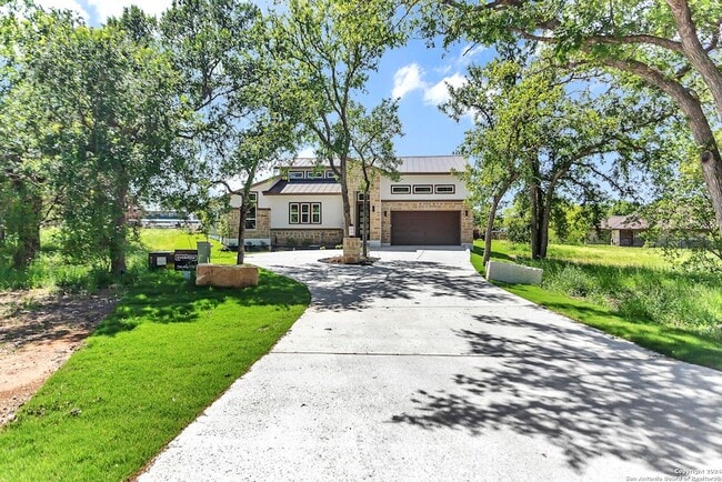 Photo - 305 Fire Dance