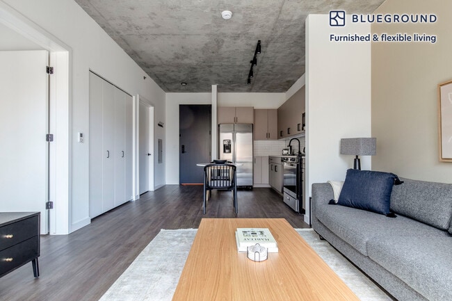 Photo - 411 W Chicago Ave Unit FL4-ID1032