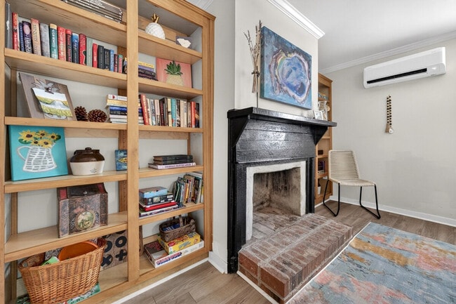 Photo - 322 Queen St Unit SI ID1539453P