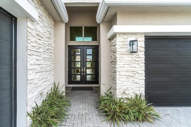 Photo - 12272 Waterstone Cir