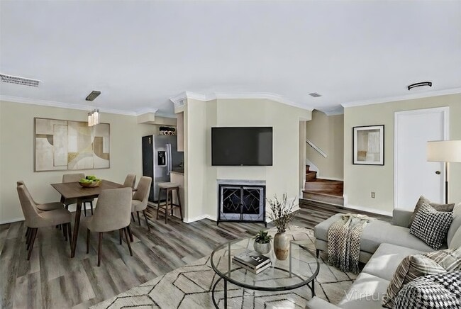 Building Photo - 2640 Custer Pkwy