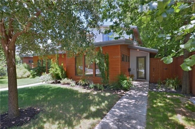 Building Photo - 4601 Depew Ave Unit A