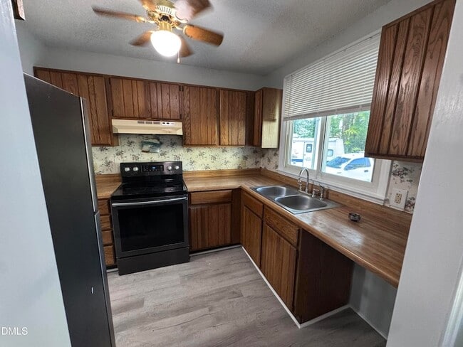 Photo - 4200 Bertram Dr