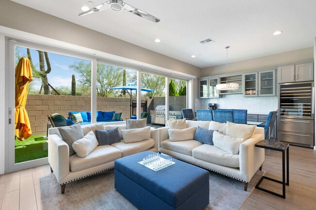 Building Photo - 7356 E Vista Bonita Dr Unit SI ID1593449P