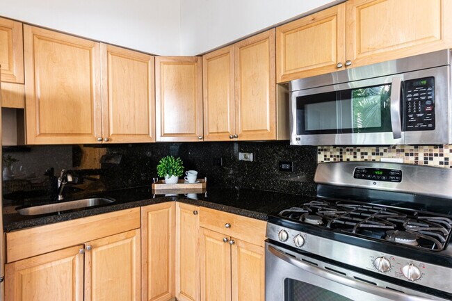 Photo - 1345 Lincoln Rd Unit SI ID1540530P