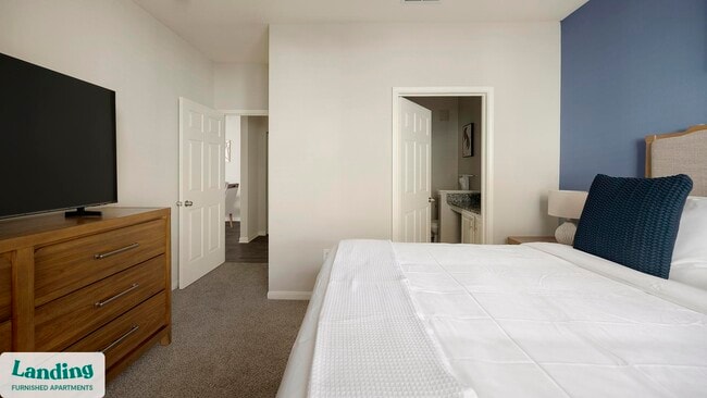 Photo - 261 Veterans Pkwy Unit 2006