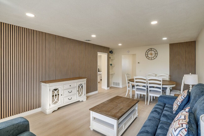 Photo - 440 Dela Vina Ave Unit SI ID1630056P
