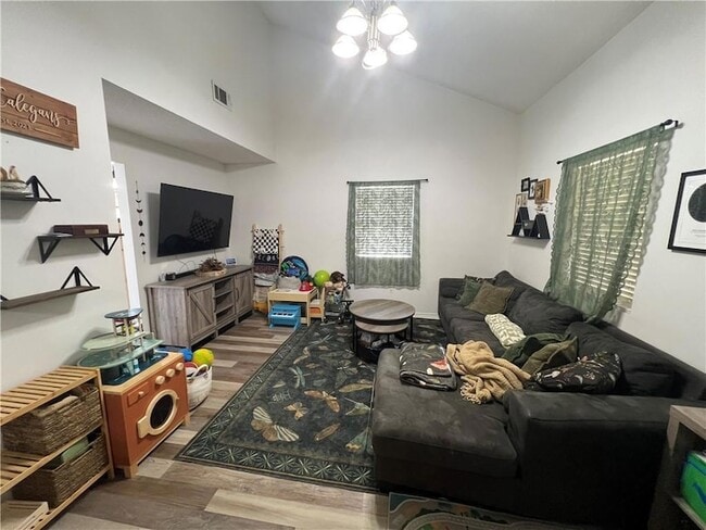 Photo - 303 Timber Ridge Dr