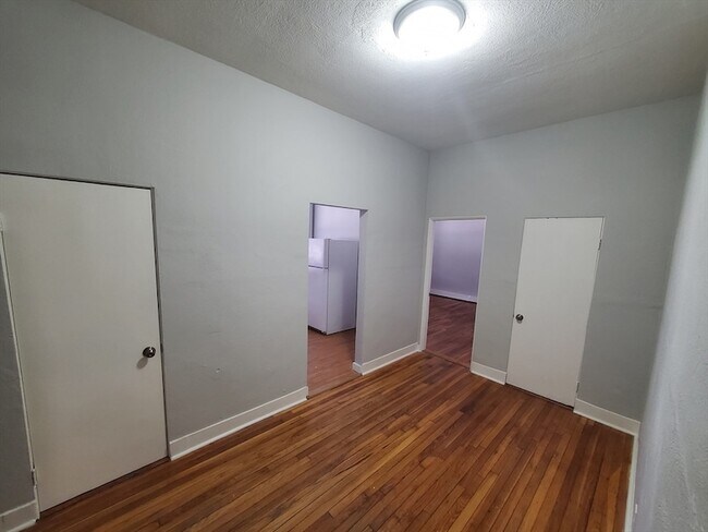 Photo - 10 Abbotsford St Unit 3