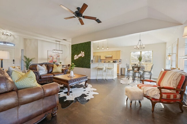 Building Photo - 1708 Beaver Pond Ct Unit ID1328061P