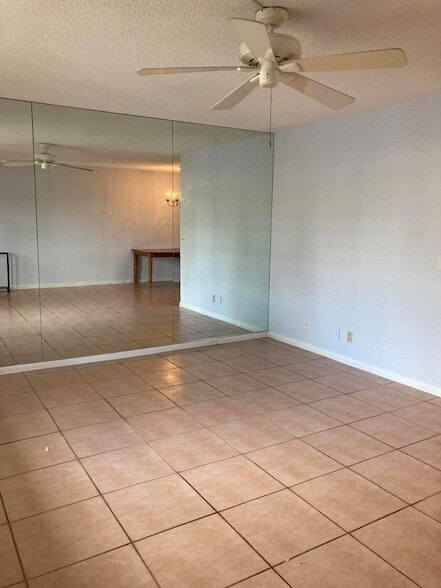 Photo - 2094 Cornwall E Unit 2094