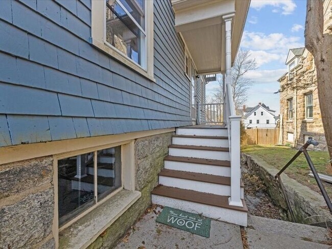 Photo - 52 Underwood St Unit Suite B
