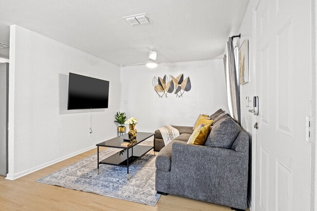 Photo - 3721 E Clifton St Unit ID1343014P