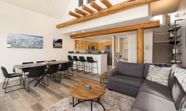 Photo - 1 Saddle Ridge Rd Unit ID1255672P