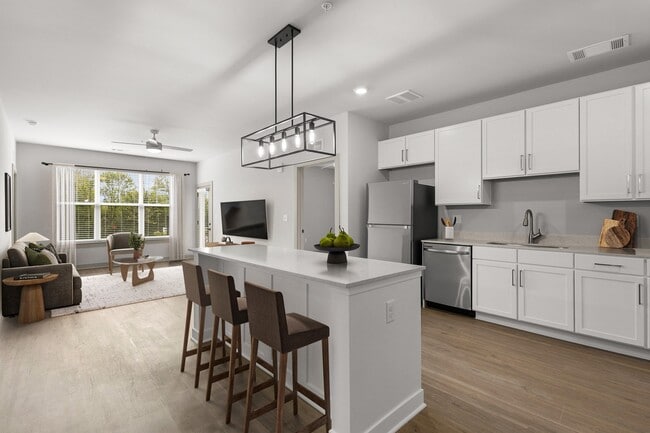 Building Photo - Forest Edge Apartments