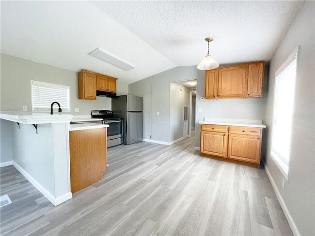 Photo - 566 Panther Dr