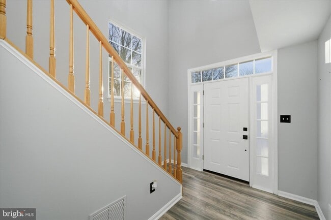 Photo - 9228 Acer Ln