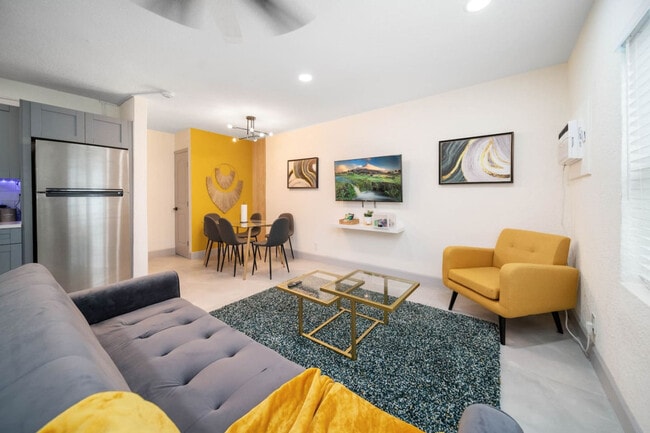 Photo - 1416 NE 9th St Unit SI ID1369655P