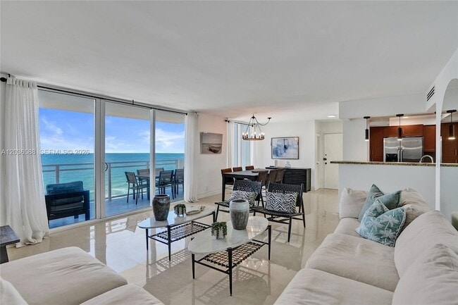 Building Photo - 2030 S Ocean Dr Unit 821