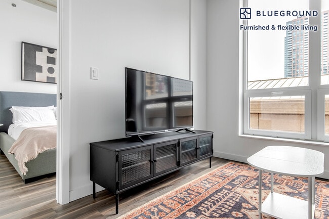 Photo - 61 W Erie St Unit FL3-ID1403