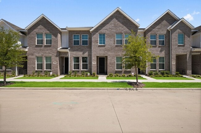 Building Photo - 5243 Legacy St