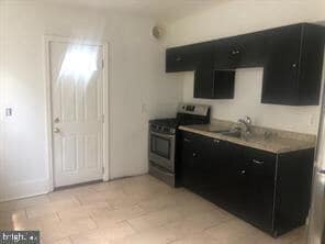 Building Photo - 5321 Reinhard St