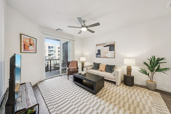 Photo - Fora Apartments