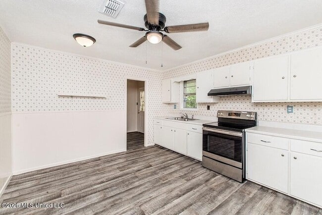 Photo - 360 Wilson Dr