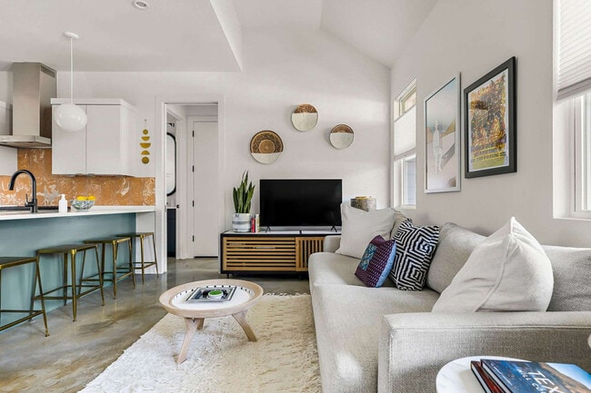 Photo - 2000 Riverview St Unit ID1262295P