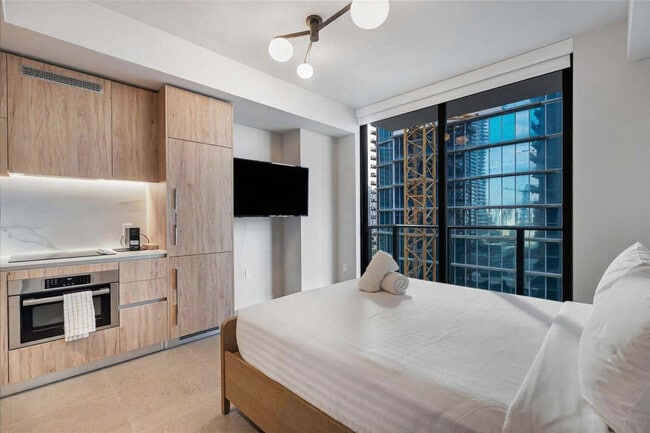 Building Photo - 601 N Miami Ave Unit ID1380768P