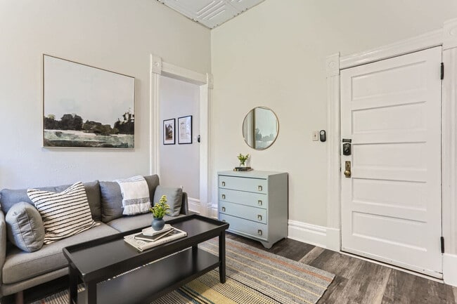 Building Photo - 2805 E 16th Ave Unit SI ID1026242P