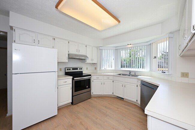 Photo - 4367 Bunker Ln