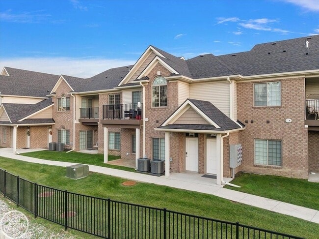 Photo - 2850 Barrington Square Unit 3C