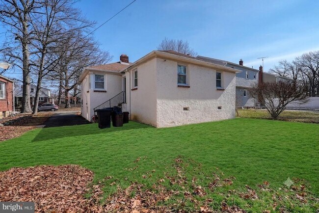 Photo - 32 Bonsall Ave