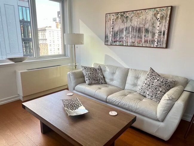 Building Photo - 676 Amsterdam Ave Unit SI ID1465807P