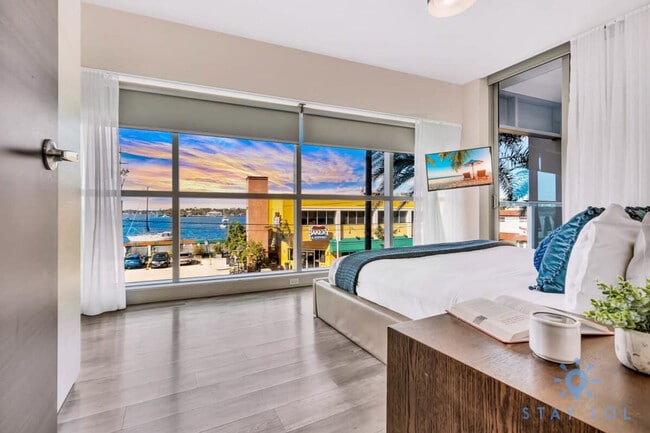 Building Photo - 101 N Ocean Dr Unit ID1227219P