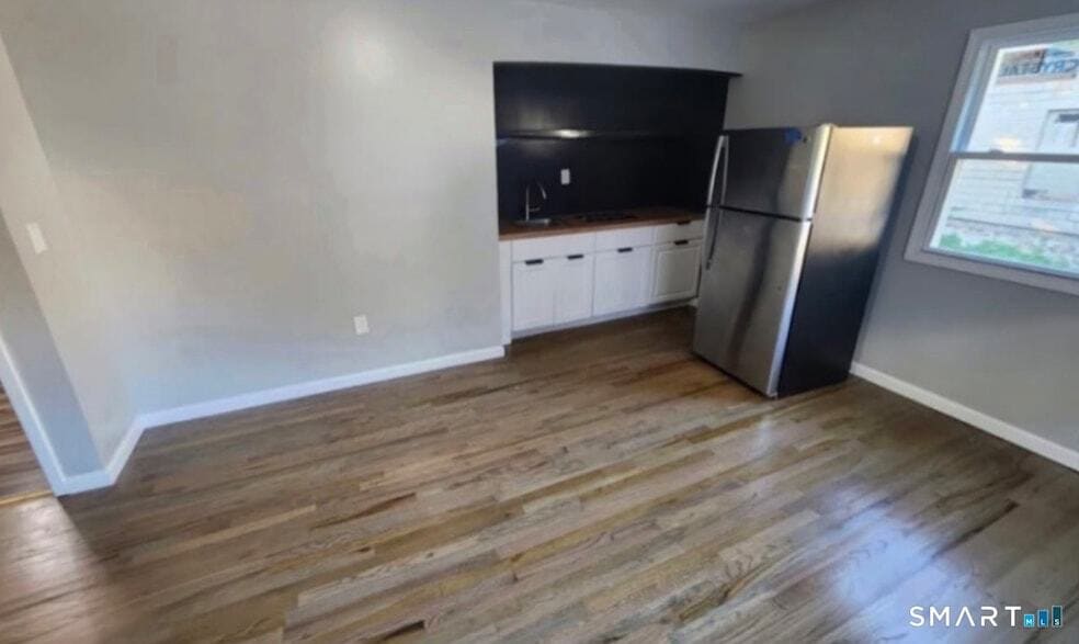 Photo - 1610 Iranistan Ave