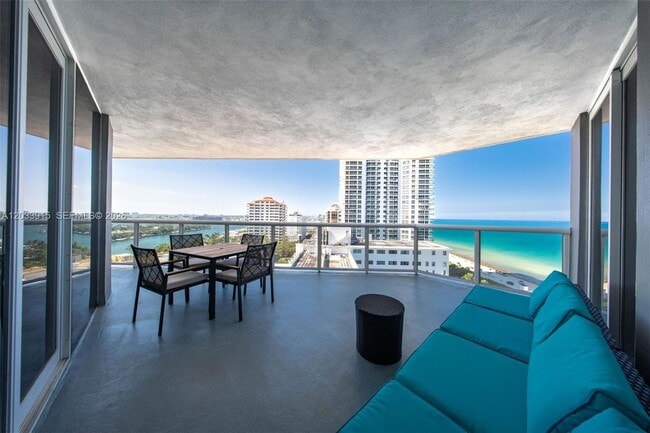 Building Photo - 6301 Collins Ave Unit 1708
