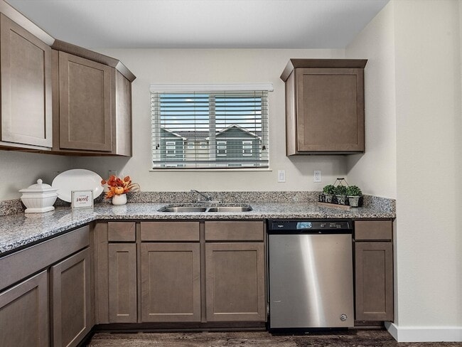 Photo - 21155 Gosling Rd Unit 20-A